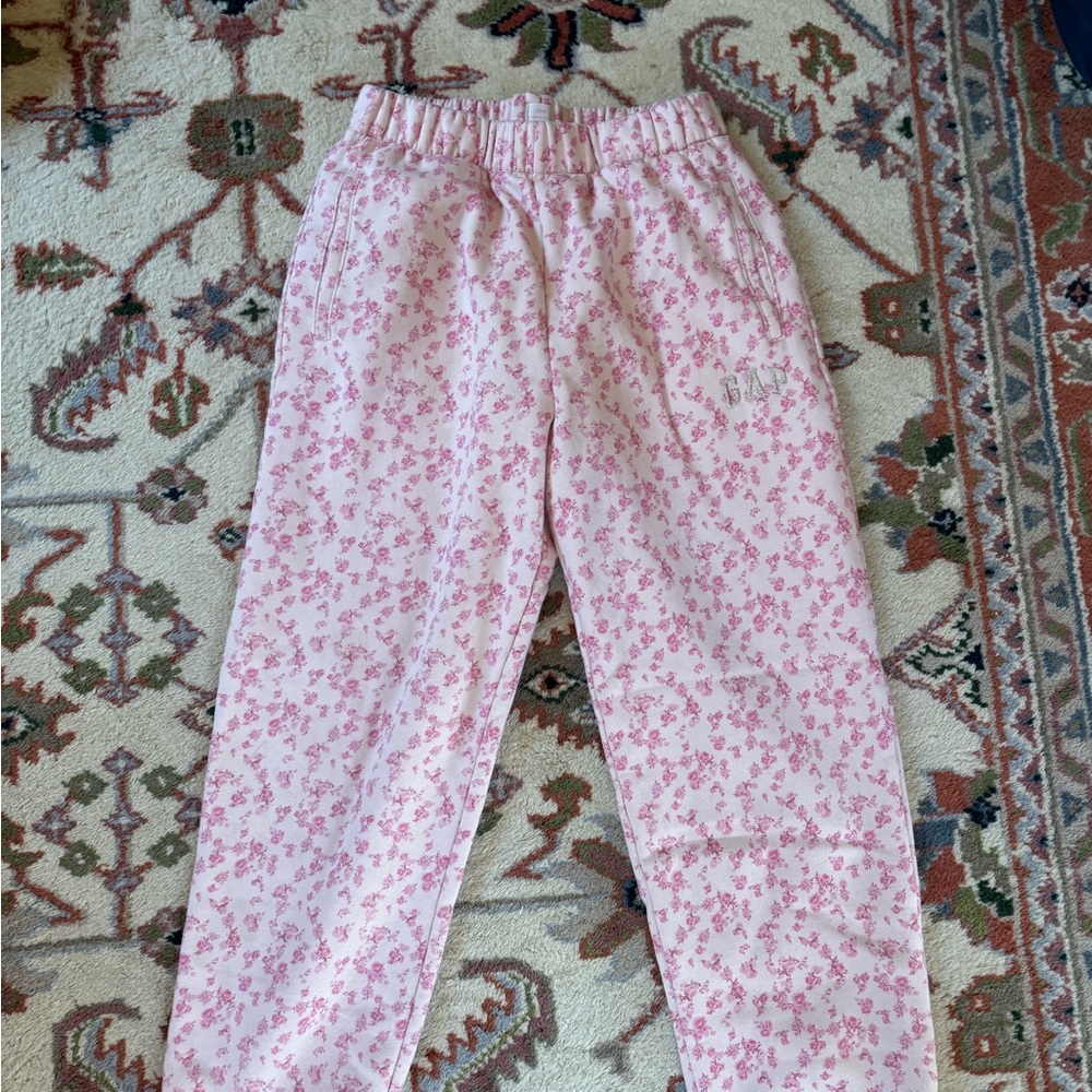 LoveshackFancy x GAP sweatpants small